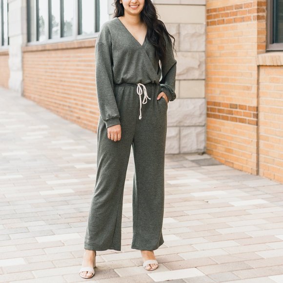 GiGio Jumpsuit in Olive - Picture 1 of 2